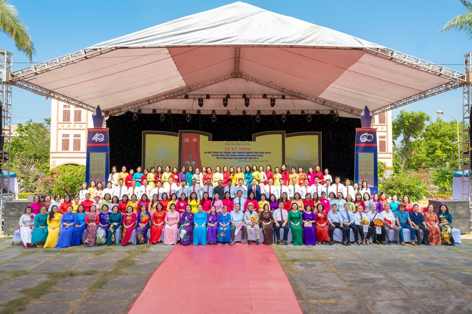 Lễ Kỷ niệm 40 năm thành lập trường PTNK Hải Hưng - THPT Chuyên Nguyễn Trãi (1984-2024), 60 năm khối Phổ thông Chuyên Toán Hải Hưng (1964-2024) và Kỷ niệm ngày nhà giáo Việt Nam 20/11